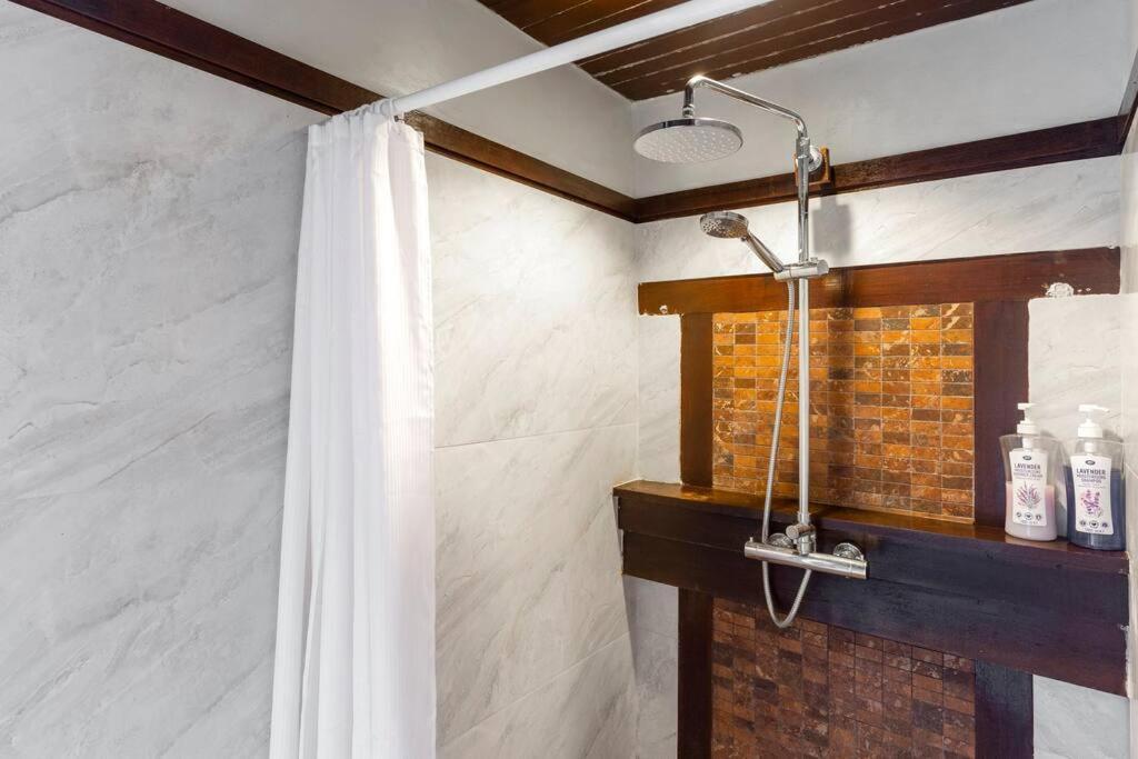 Sclass Villa & Swimming Pool , 10 Min From Airport Чиангмай Екстериор снимка