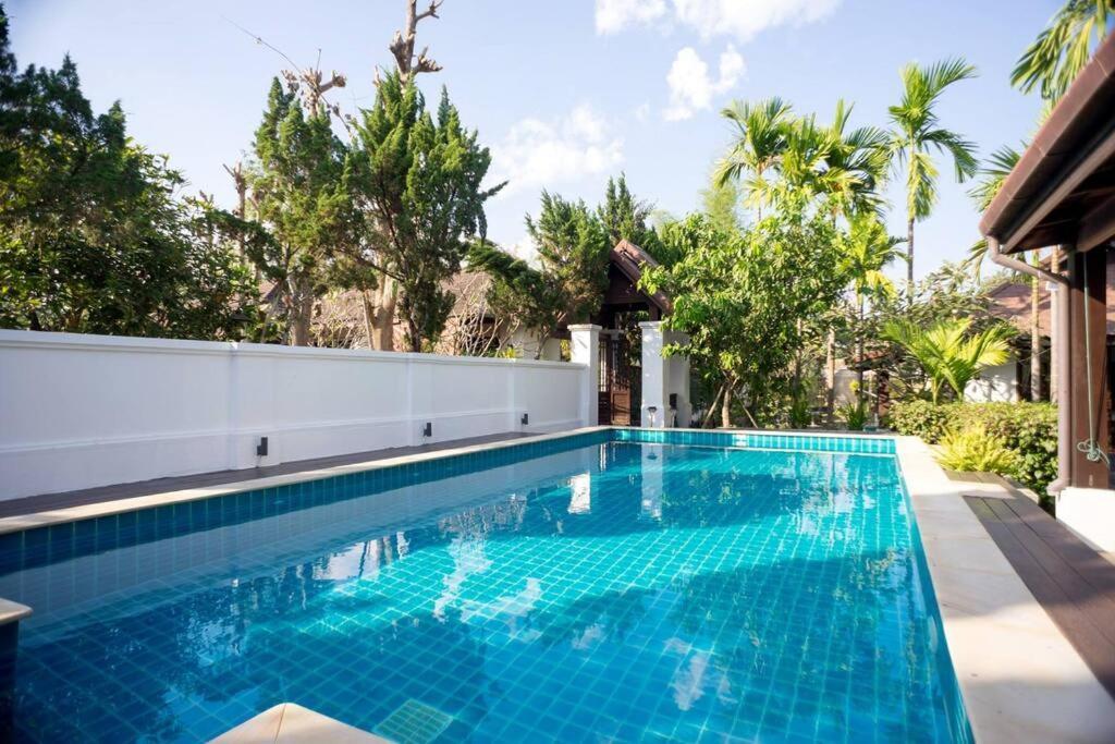 Sclass Villa & Swimming Pool , 10 Min From Airport Чиангмай Екстериор снимка