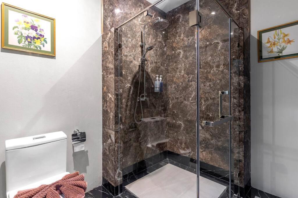 Sclass Villa & Swimming Pool , 10 Min From Airport Чиангмай Екстериор снимка